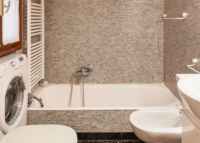 Ca'molin Lägenhet *